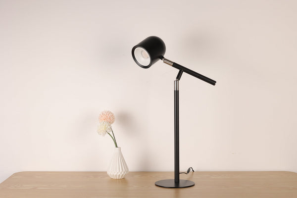 Klassisk & Minimalistisk Skrivbordslampa – Med Bas & Justerbar Arm – Svart